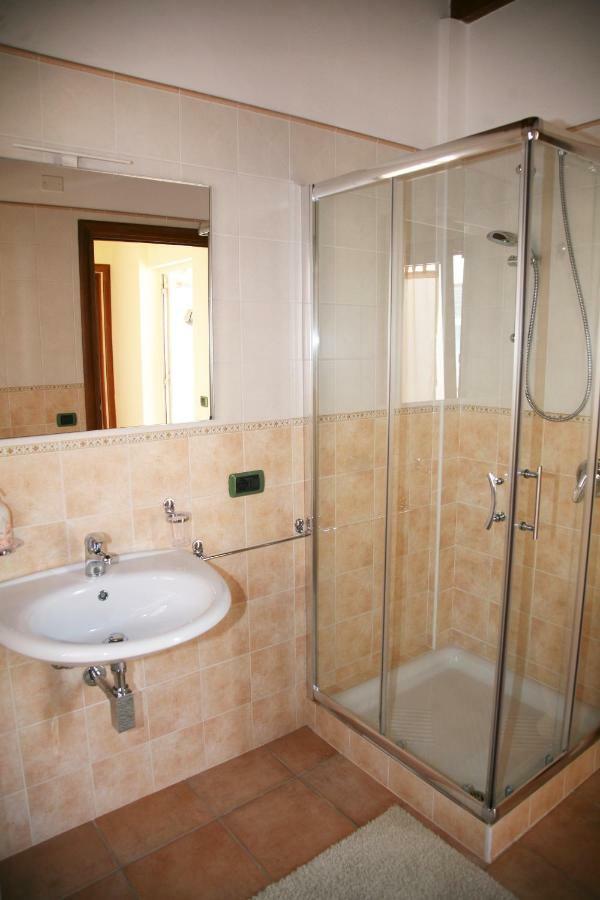 L'Isola Felice Apartment Монсеррато Экстерьер фото