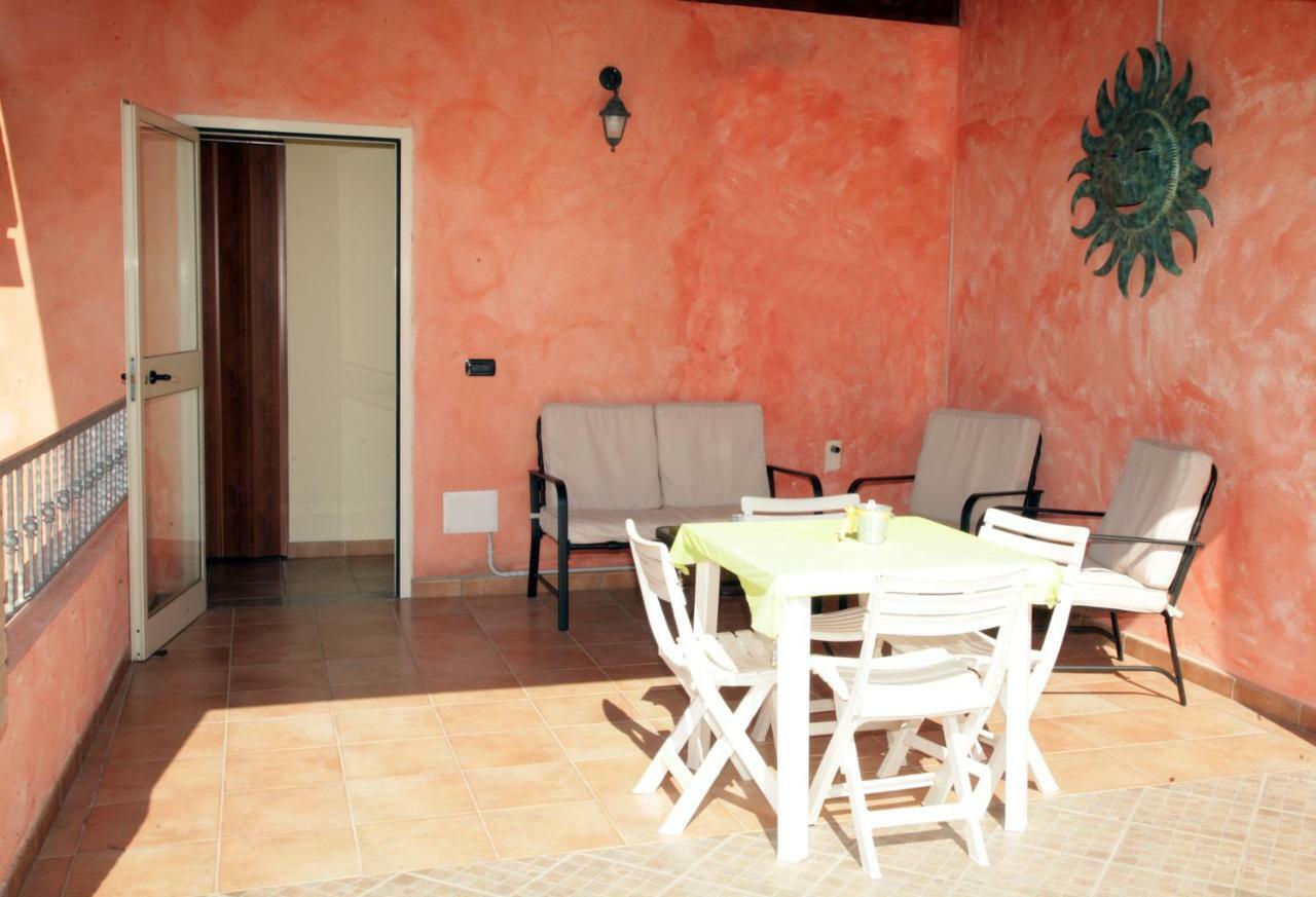 L'Isola Felice Apartment Монсеррато Экстерьер фото